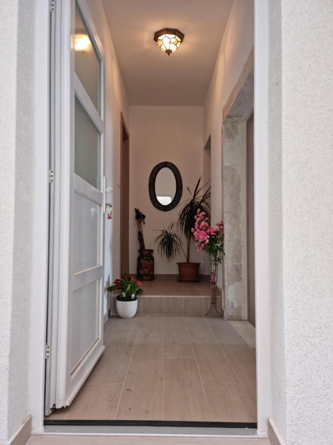 Kamena Kuca Pandorovica Apartment กาลี ภายนอก รูปภาพ