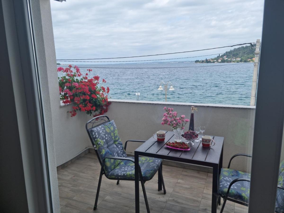 Kamena Kuca Pandorovica Apartment กาลี ภายนอก รูปภาพ